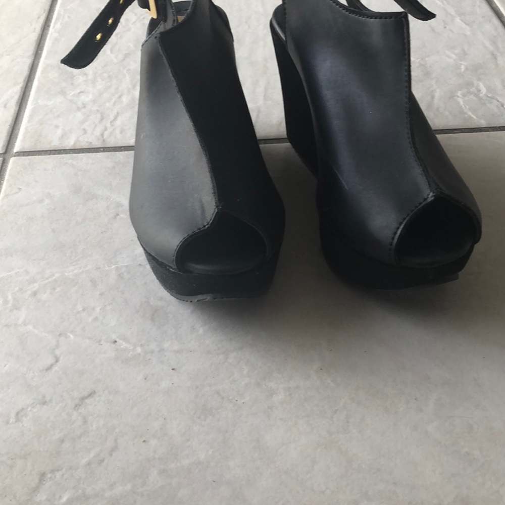 Wedges - Picture 3 of 4